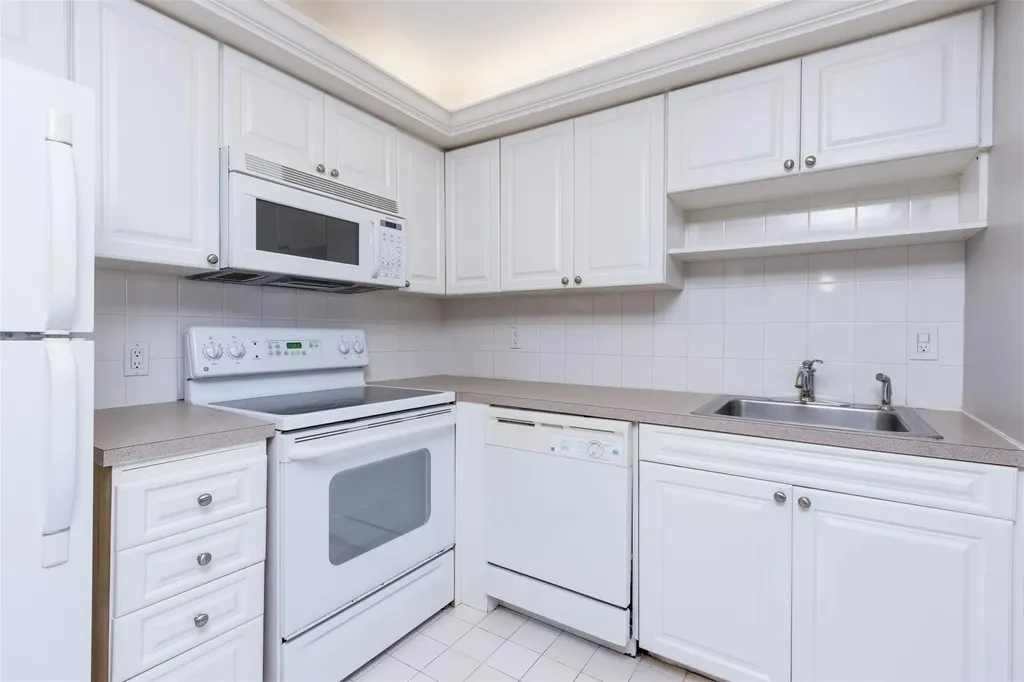 346 Monaco H Delray Beach FL 33446