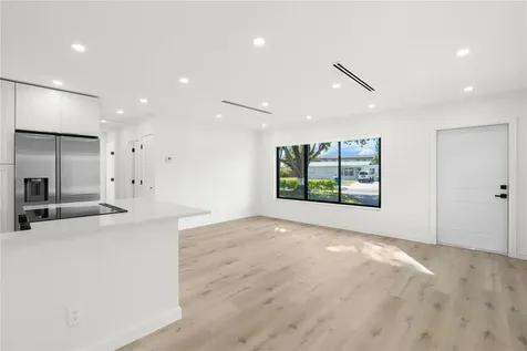 455 SW 14th Court Pompano Beach FL 33060