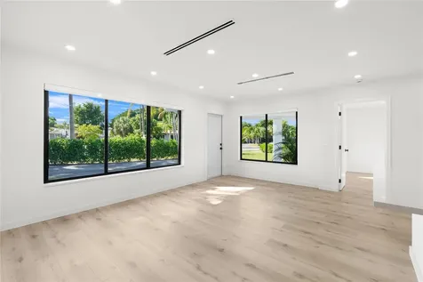 455 SW 14th Court Pompano Beach FL 33060