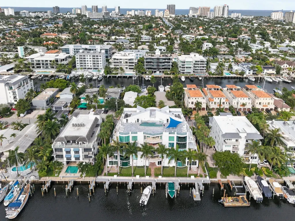 301 Hendricks Isle Fort Lauderdale FL 33301