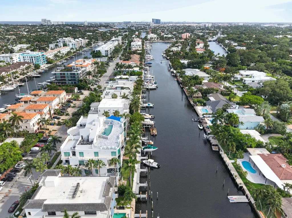 301 Hendricks Isle Fort Lauderdale FL 33301