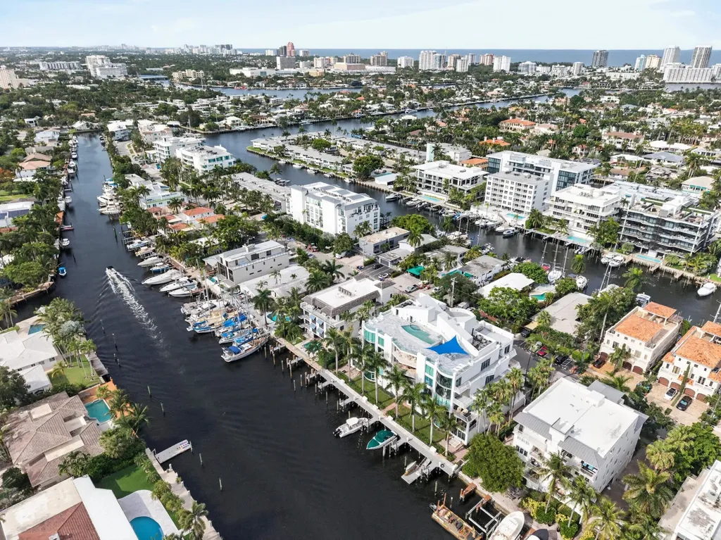 301 Hendricks Isle Fort Lauderdale FL 33301