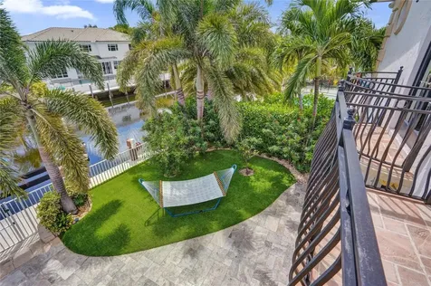 4930 NE 27th Terrace Lighthouse Point FL 33064