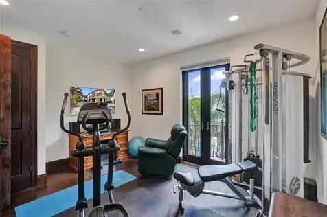 4930 NE 27th Terrace Lighthouse Point FL 33064