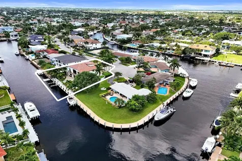 4930 NE 27th Terrace Lighthouse Point FL 33064