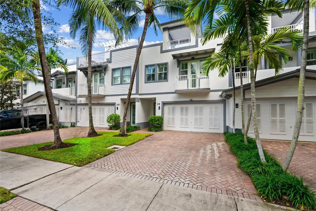 218 NE 15th Avenue Fort Lauderdale FL 33301