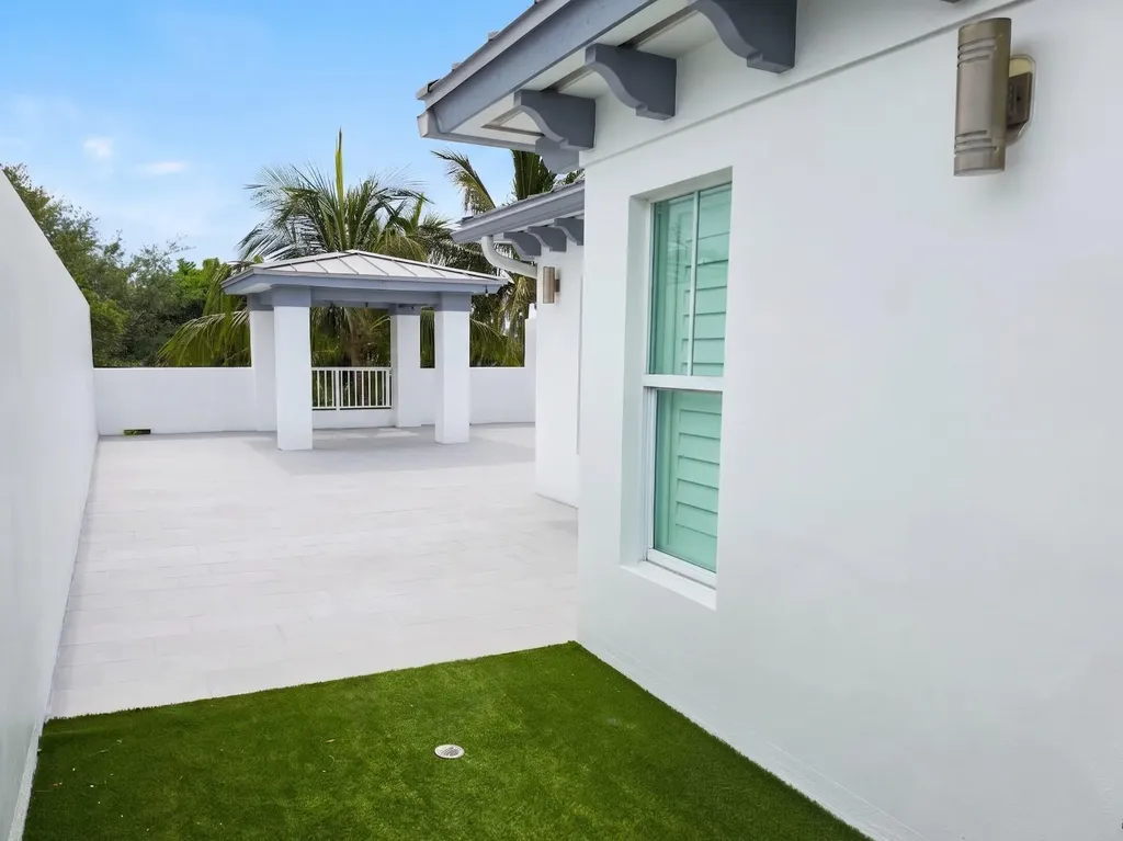 218 NE 15th Avenue Fort Lauderdale FL 33301