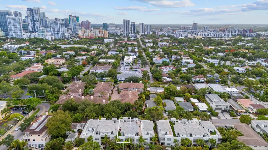 218 NE 15th Avenue Fort Lauderdale FL 33301