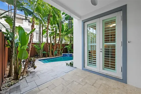 218 NE 15th Avenue Fort Lauderdale FL 33301