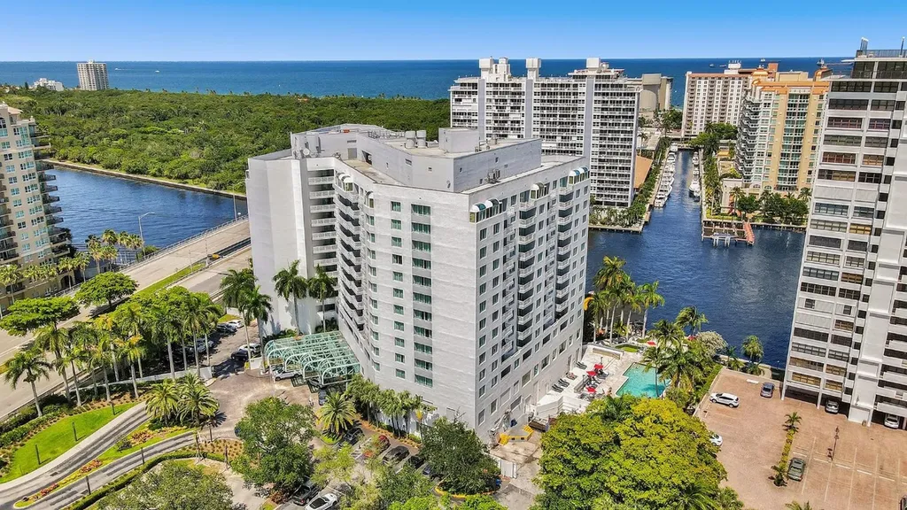 2670 E Sunrise Boulevard Fort Lauderdale FL 33304