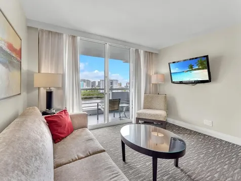 2670 E Sunrise Boulevard Fort Lauderdale FL 33304