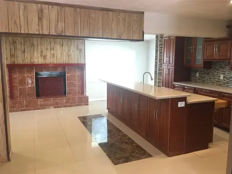 720 N 66th Terrace Hollywood FL 33024