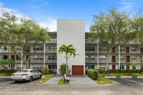 1401 SW 135th Terrace Pembroke Pines FL 33027