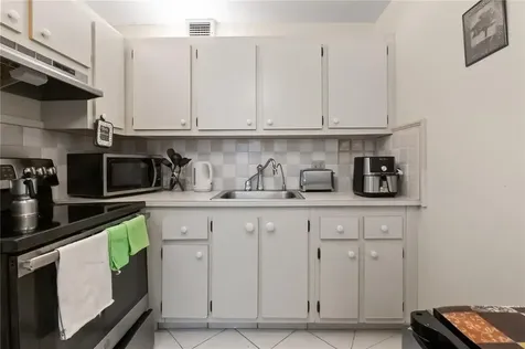 1401 SW 135th Terrace Pembroke Pines FL 33027
