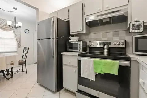 1401 SW 135th Terrace Pembroke Pines FL 33027