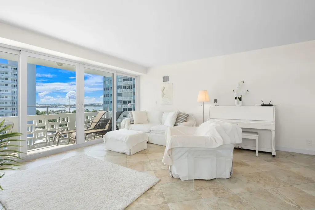 1900 S Ocean Drive Fort Lauderdale FL 33316