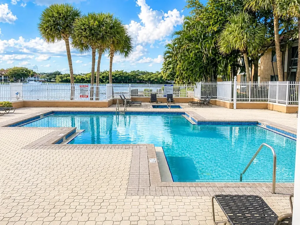 729 NW 92nd Avenue Plantation FL 33324