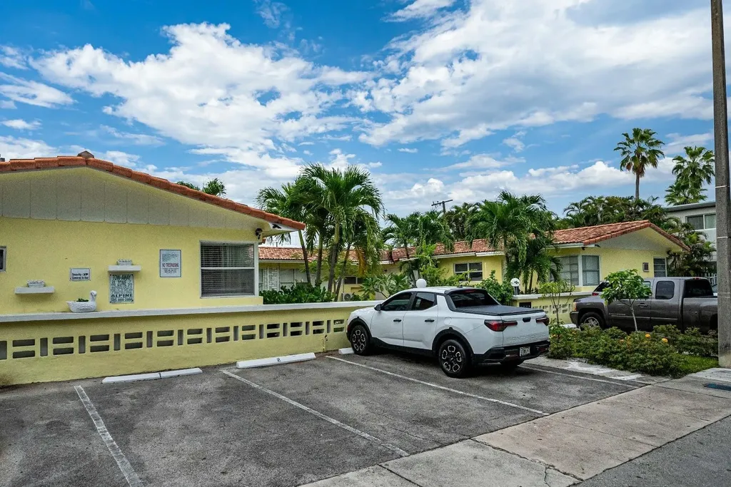 1125 NE 80th Street Miami FL 33138