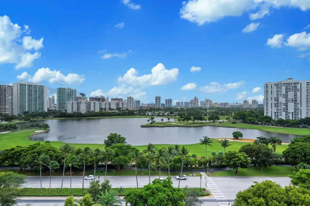 3625 N Country Club Drive Aventura FL 33180