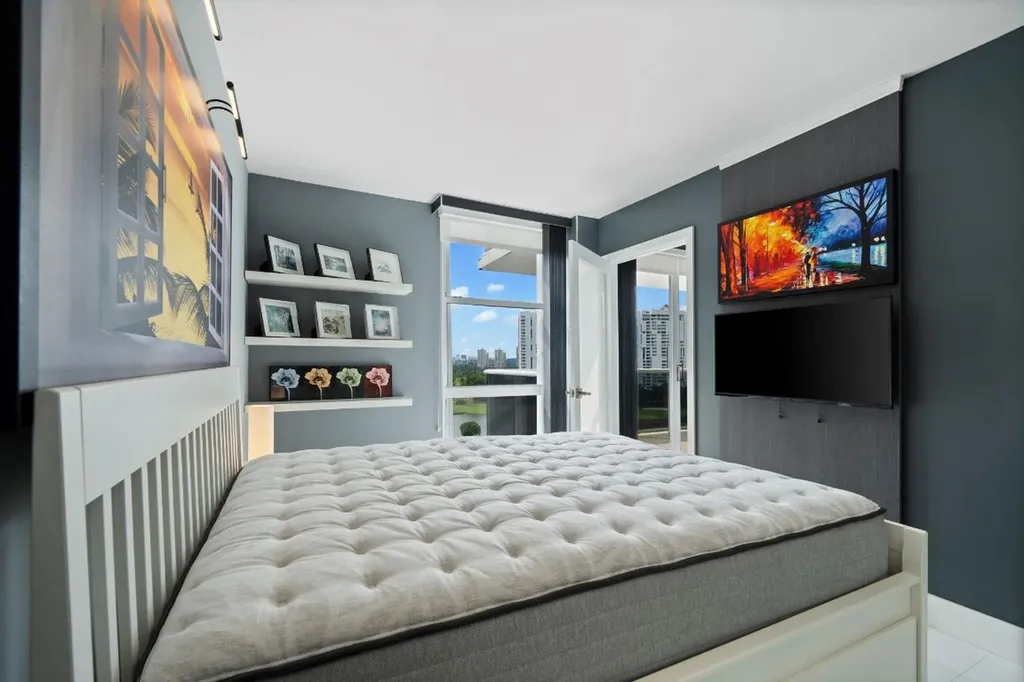 3625 N Country Club Drive Aventura FL 33180