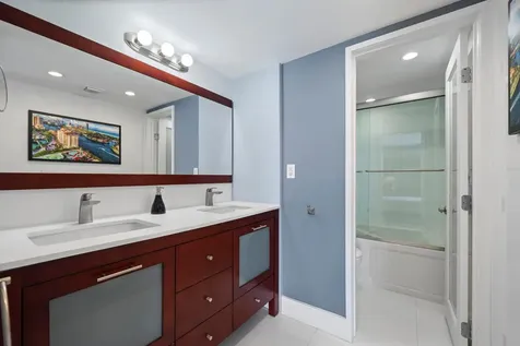 3625 N Country Club Drive Aventura FL 33180
