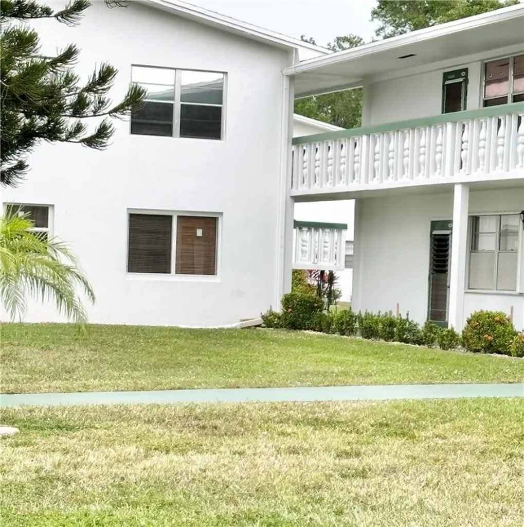 285 Oakridge Q Deerfield Beach FL 33442