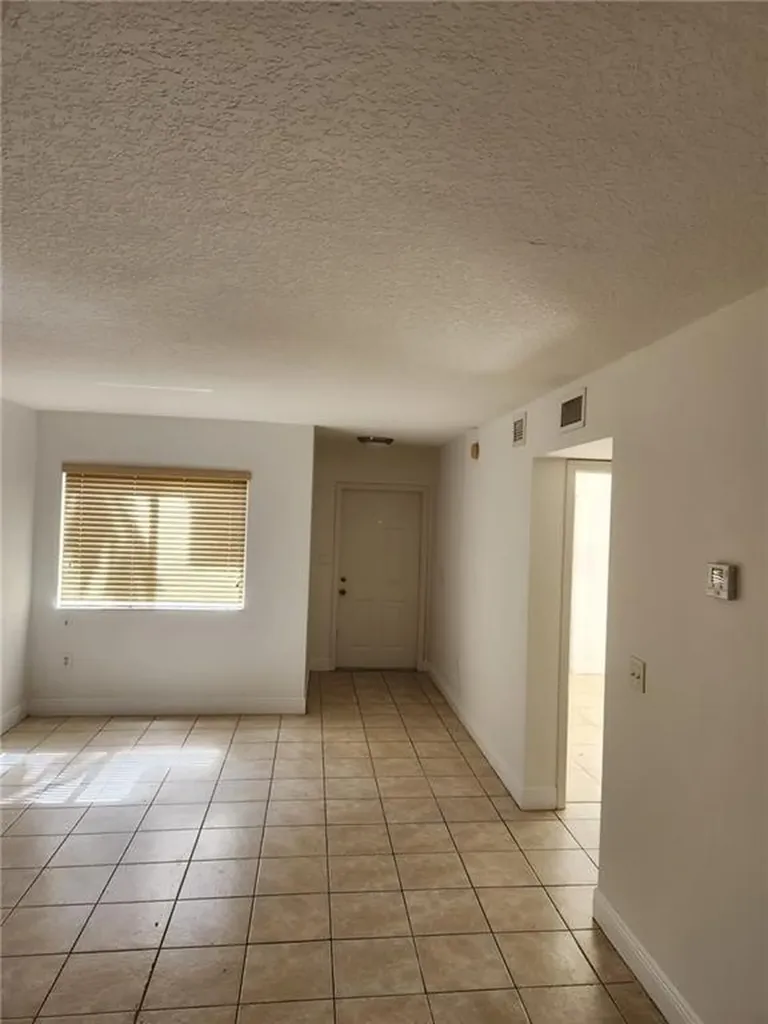 4775 SW 62nd Avenue Davie FL 33314
