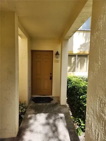 4775 SW 62nd Avenue Davie FL 33314