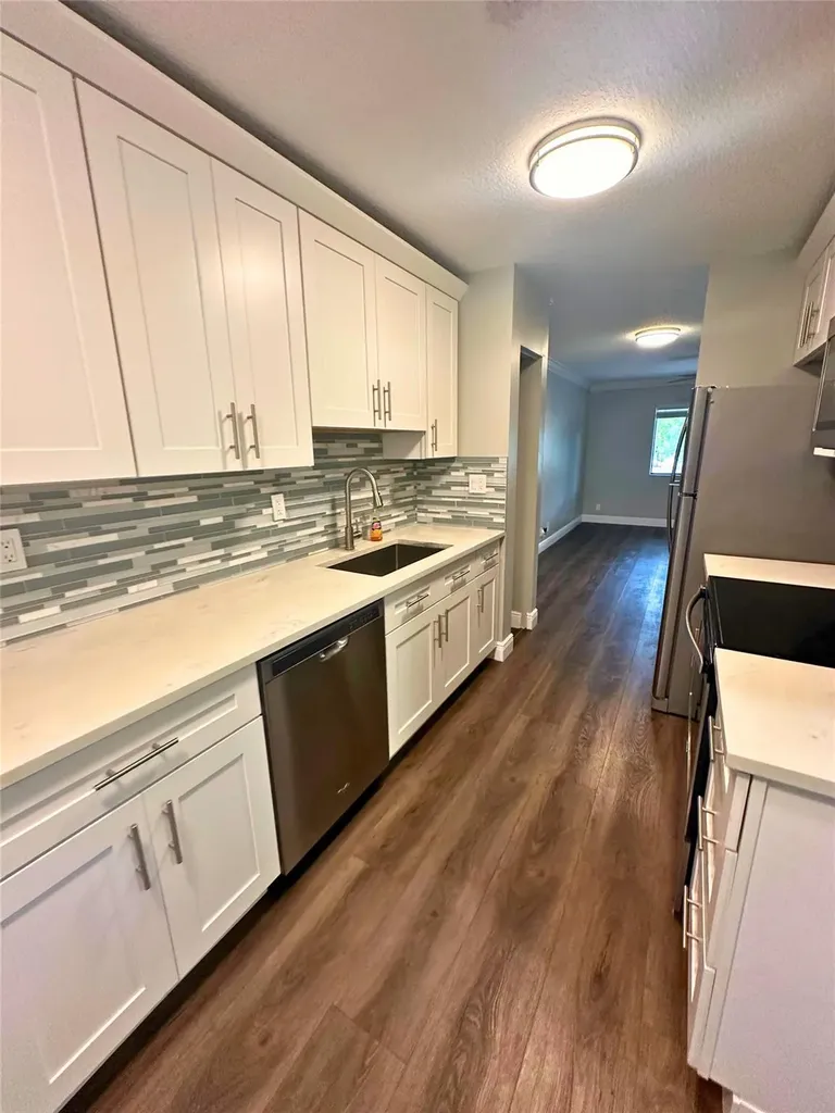1359 NW 94th Way Coral Springs FL 33071