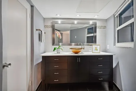 333 Sunset Drive Fort Lauderdale FL 33301