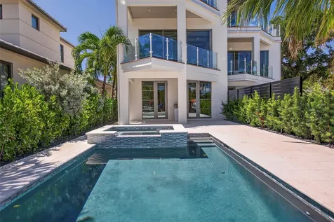 621 SW 5 Place Fort Lauderdale FL 33315