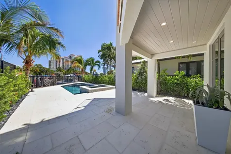 621 SW 5 Place Fort Lauderdale FL 33315