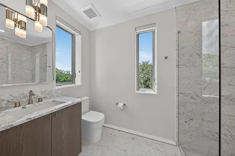 621 SW 5 Place Fort Lauderdale FL 33315