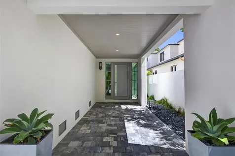 621 SW 5 Place Fort Lauderdale FL 33315