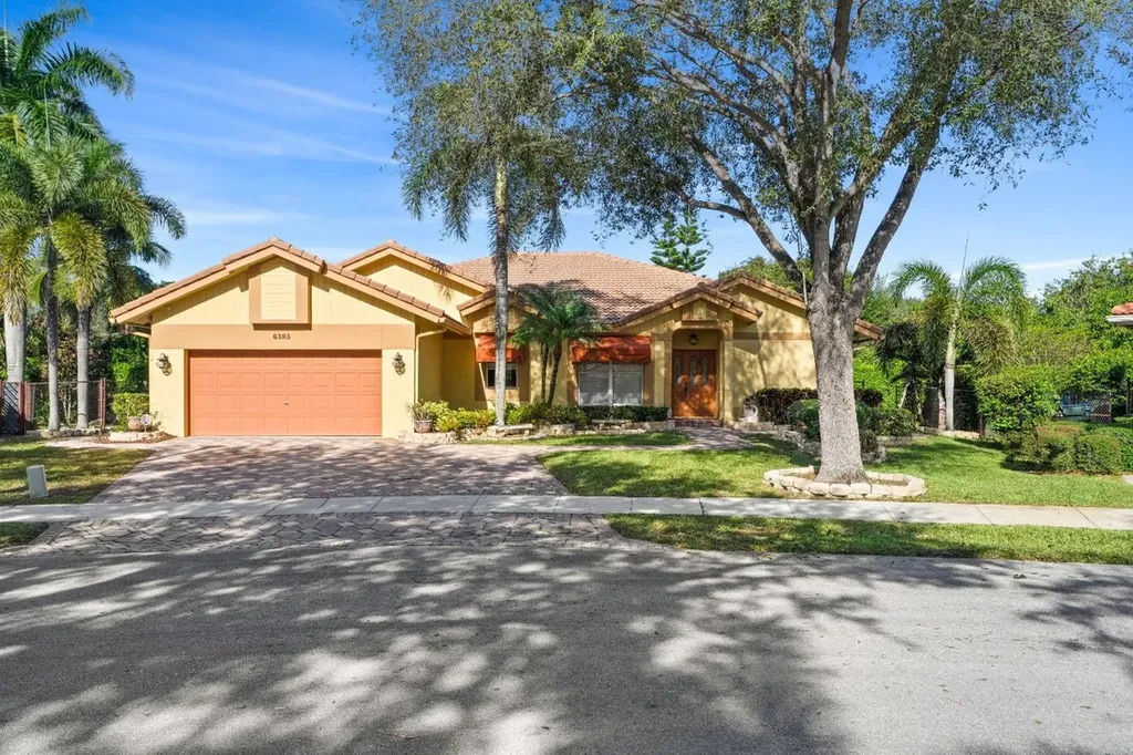 6393 NW 42nd Terrace Coconut Creek FL 33073