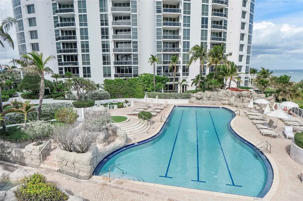 18001 Collins Avenue North Miami Beach FL 33160