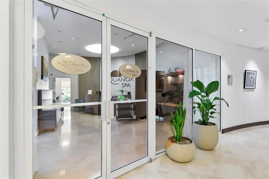 18001 Collins Avenue North Miami Beach FL 33160