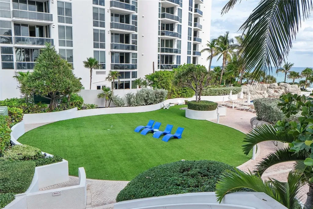 18001 Collins Avenue North Miami Beach FL 33160