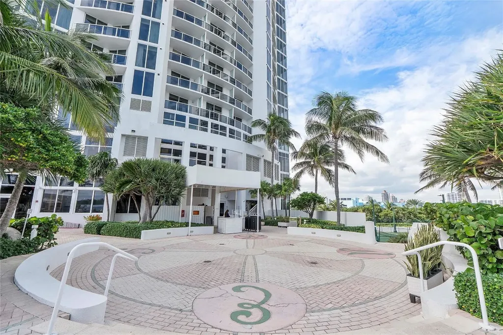 18001 Collins Avenue North Miami Beach FL 33160