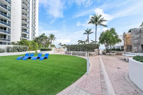 18001 Collins Avenue North Miami Beach FL 33160
