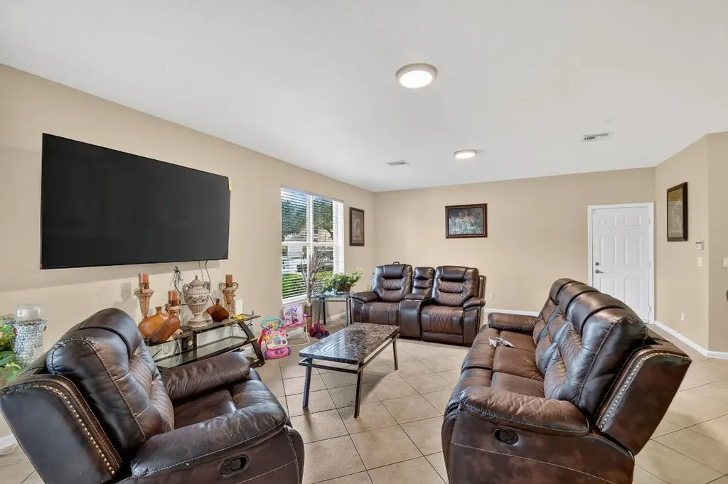 9393 Savannah Estates Drive Lake Worth FL 33467