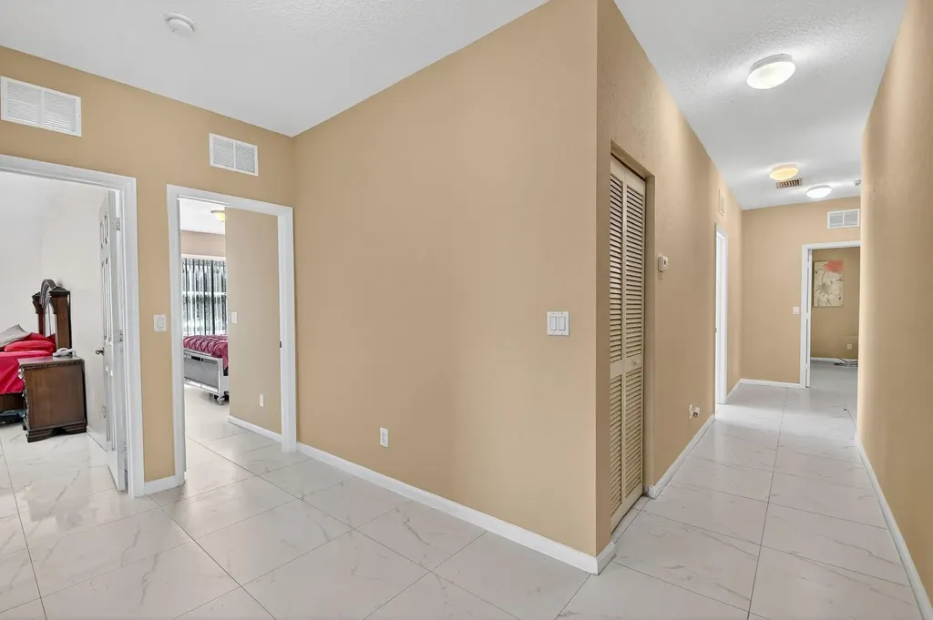 9393 Savannah Estates Drive Lake Worth FL 33467