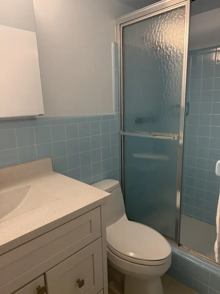 2050 NE 39th Street Lighthouse Point FL 33064