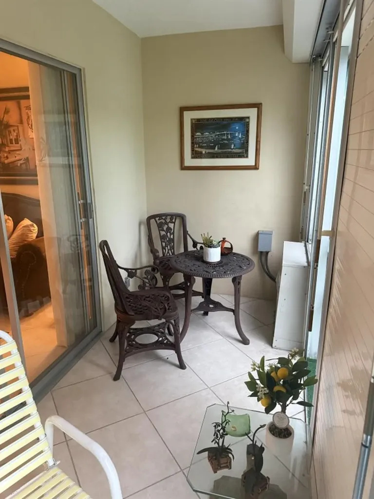 2050 NE 39th Street Lighthouse Point FL 33064