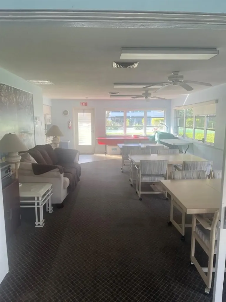 2050 NE 39th Street Lighthouse Point FL 33064