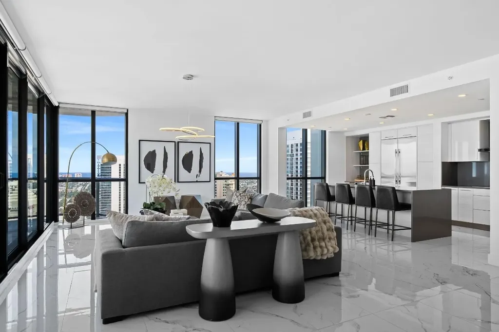 100 E Las Olas Boulevard Fort Lauderdale FL 33301