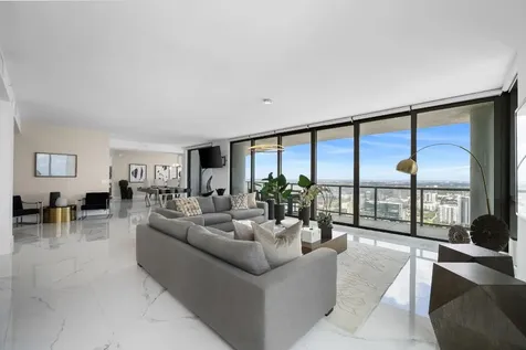100 E Las Olas Boulevard Fort Lauderdale FL 33301