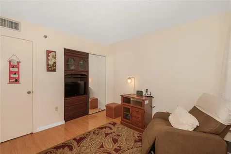 1100 Sant Charles Place Pembroke Pines FL 33026