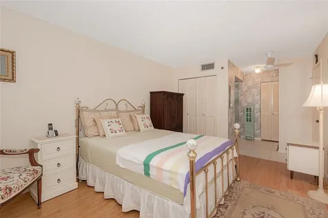 1100 Sant Charles Place Pembroke Pines FL 33026