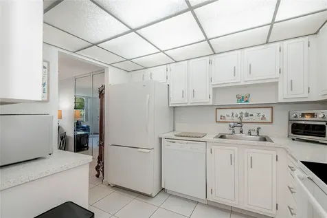 1300 Saint Charles Pl Pembroke Pines Pembroke Pines FL 33026
